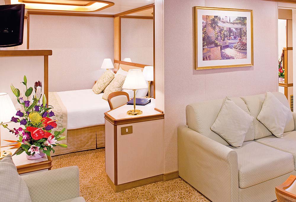 Emerald Princess - Mini Suit Balkonlu Kabin (MB)