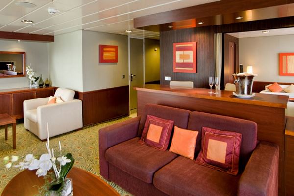 Carnival Horizon ® -