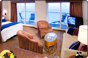 Ovation of the Seas - Suit (W)