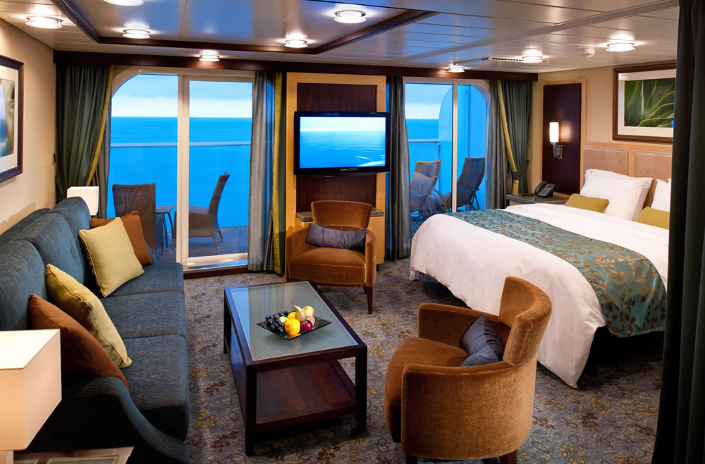 Symphony of the Seas - AquaTheater Suit - 1 Bedroom (A4)