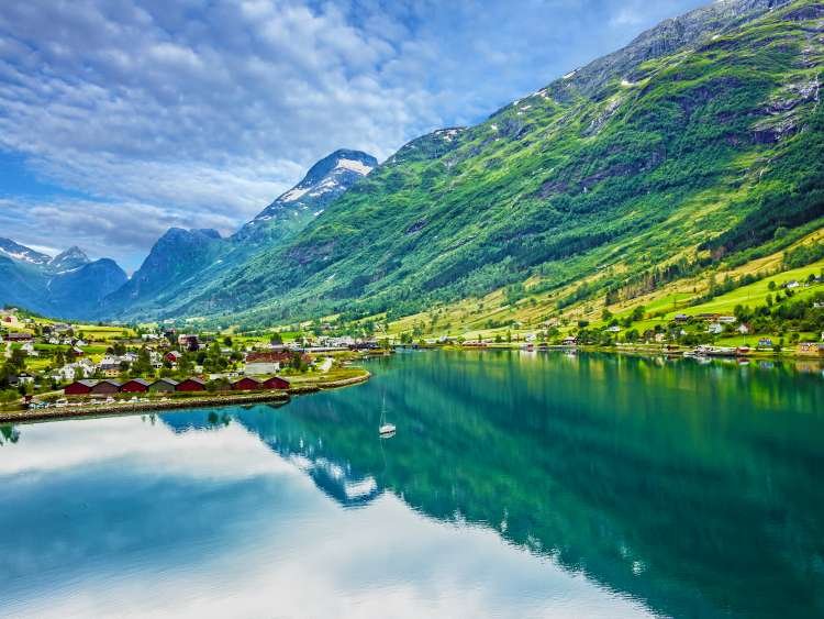 Celebrity Eclipse ile Norveç Fiyortları Gemi Turu