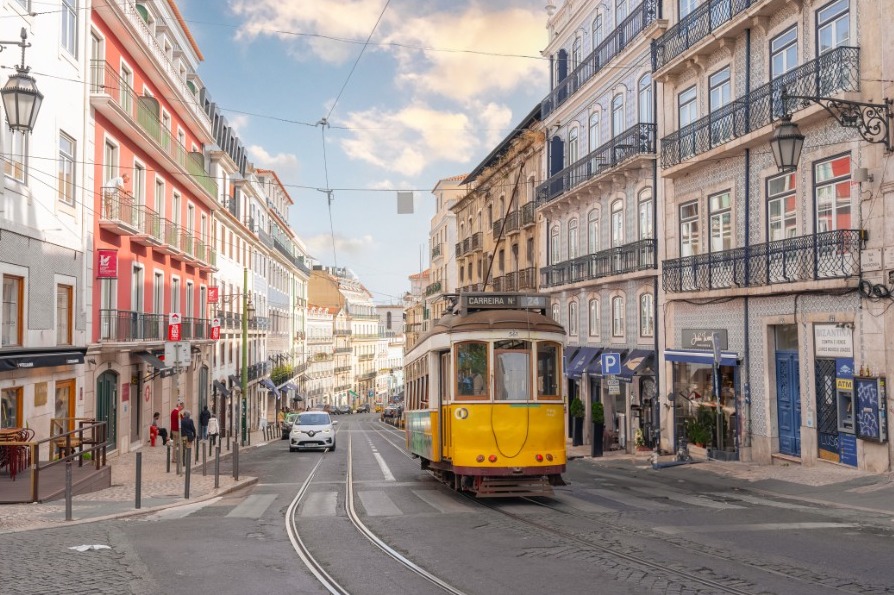 Celebrity Equinox ile Batı Akdeniz ve Fas Gemi Turu