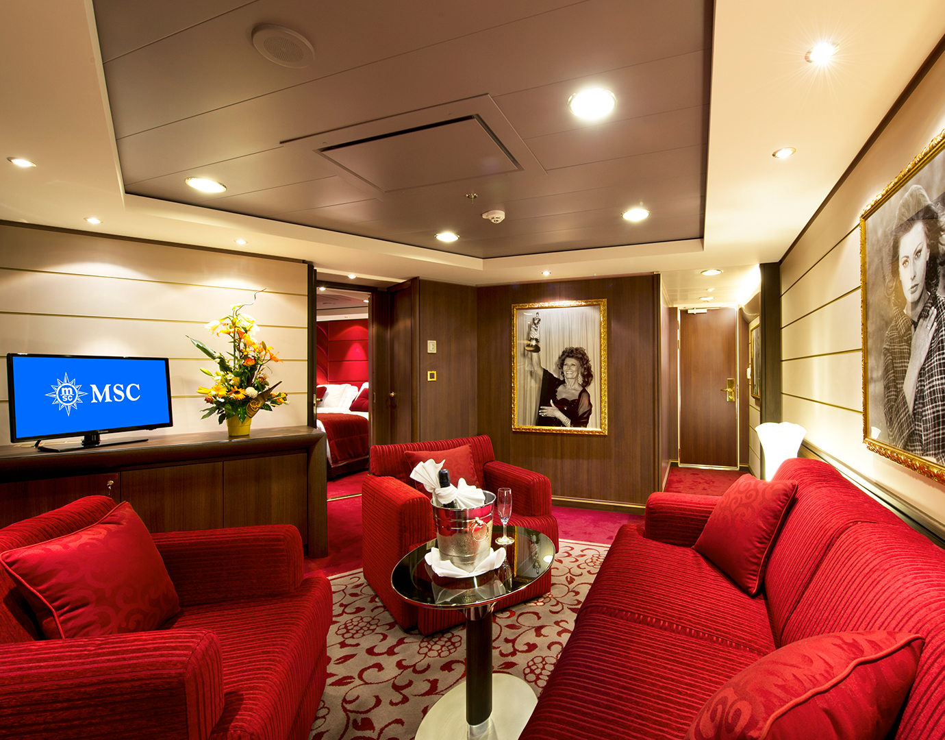 MSC Magnifica - MSC Yacht Club Royal Suite Kabin Kat 16 (YC3)