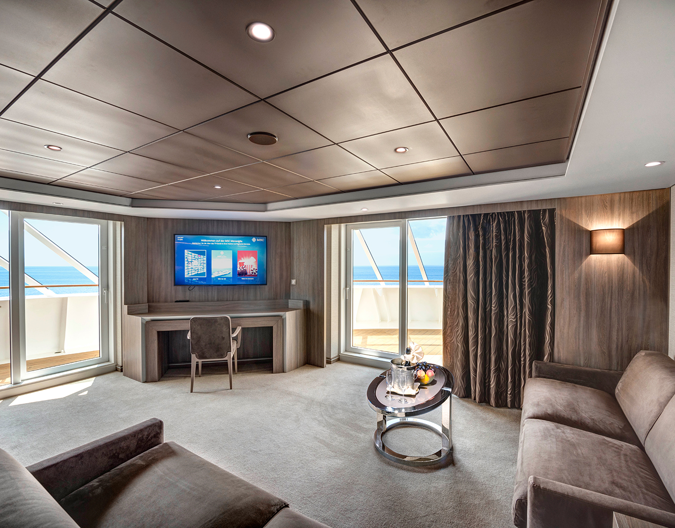 MSC Meraviglia -  MSC Yacht Club Royal Suite Kat 15 (YC3)