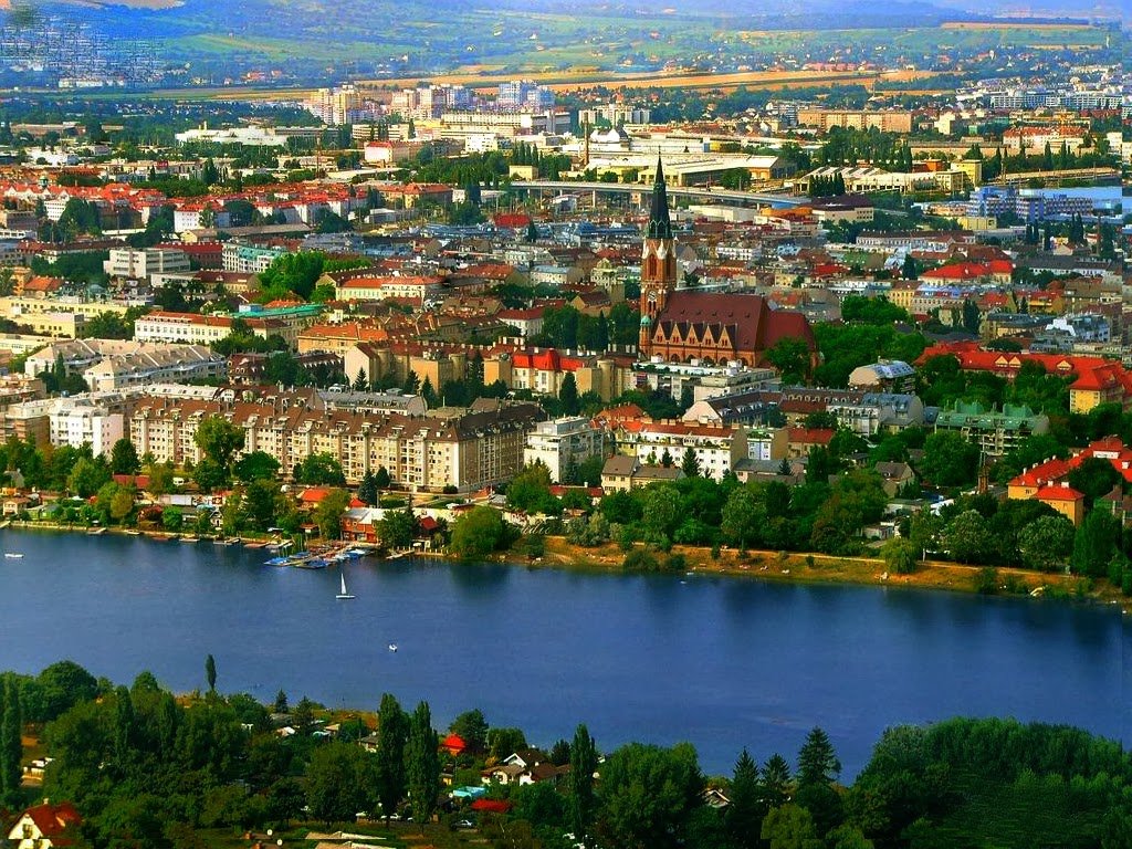 Amadeus Nova ile Tuna Nehri Gemi Turu